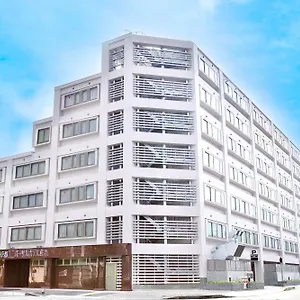 Universal Karasuma ホテル
